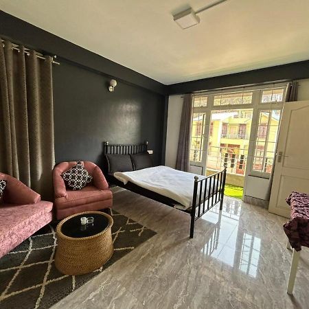 Na-U-Iaka Homestay Шиллонг Экстерьер фото