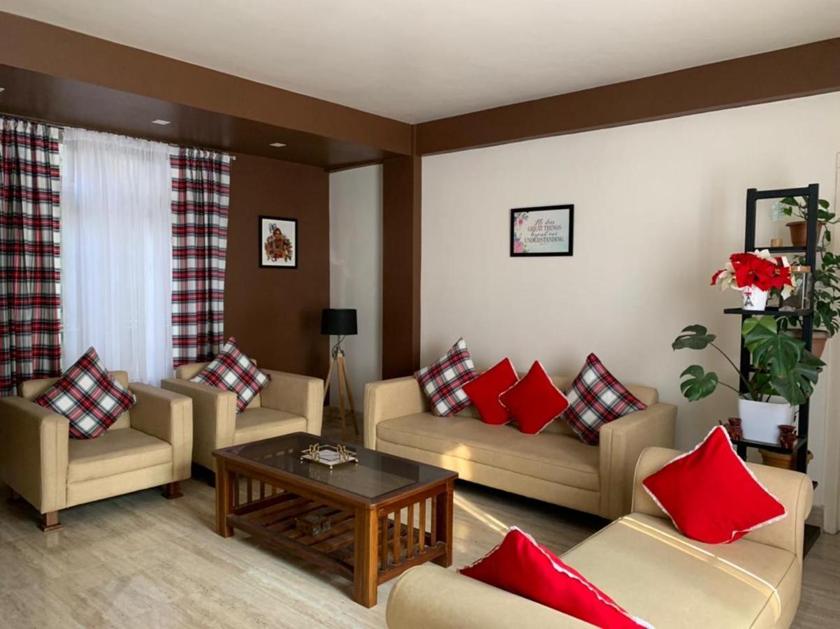 Na-U-Iaka Homestay Шиллонг Экстерьер фото