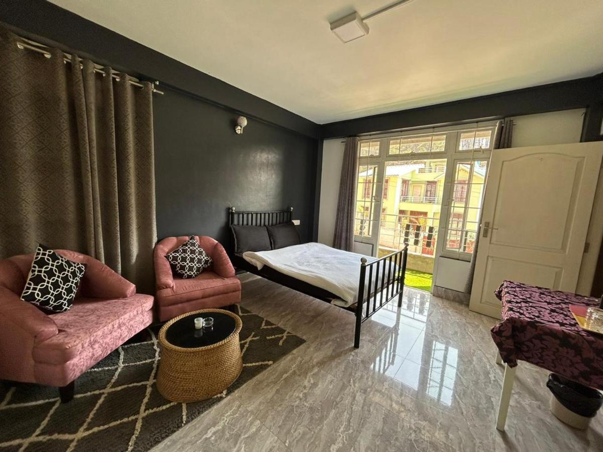 Na-U-Iaka Homestay Шиллонг Экстерьер фото