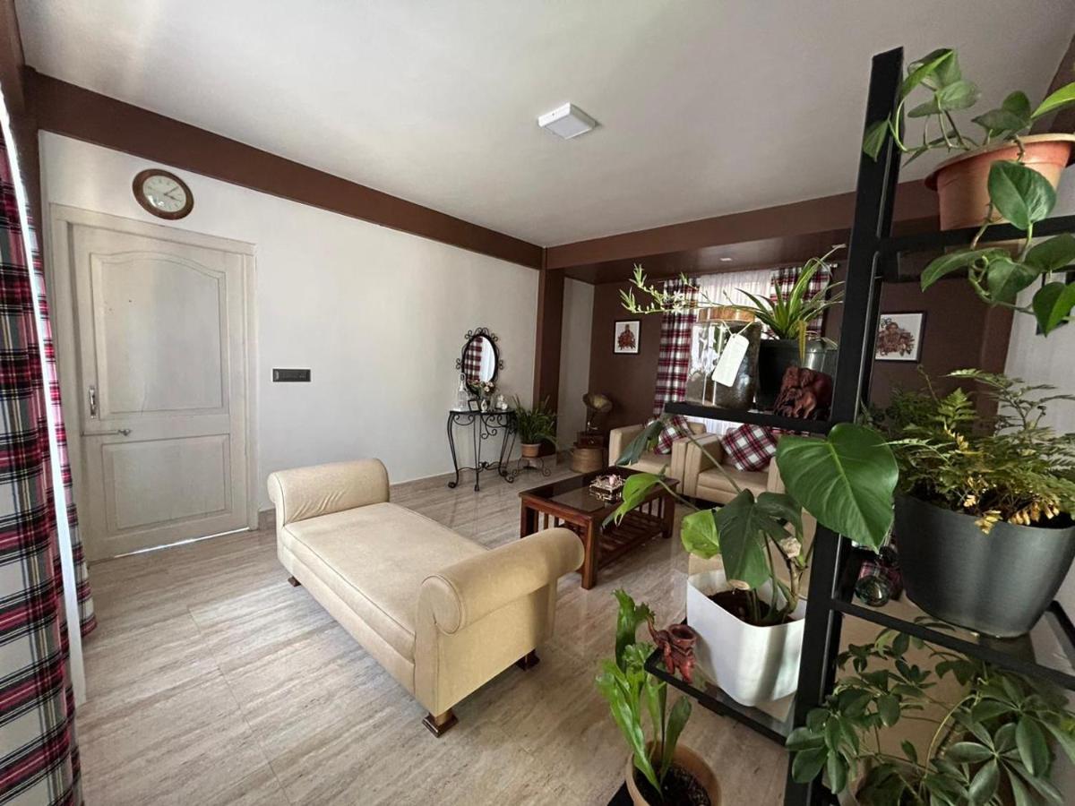 Na-U-Iaka Homestay Шиллонг Экстерьер фото
